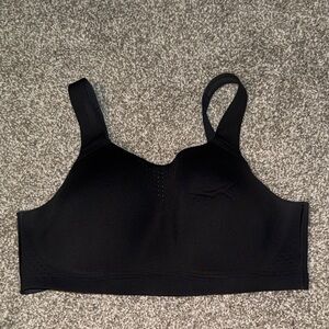 Black Victoria’s Secret Featherweight Sports Bra